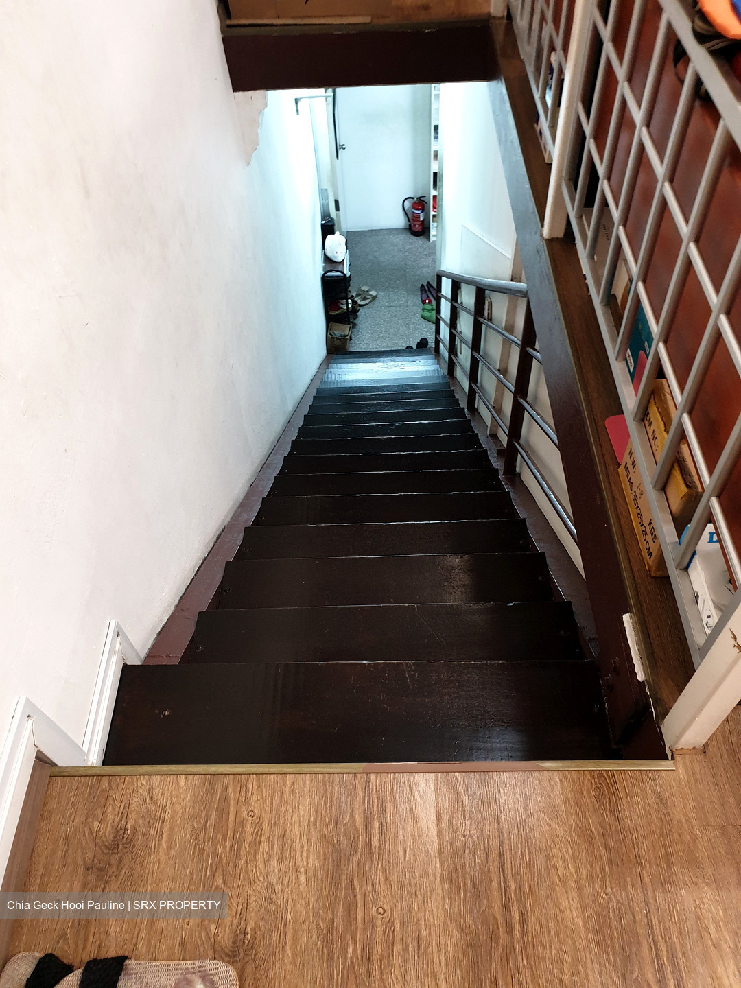 Sims Avenue (D14), Shop House #415900681